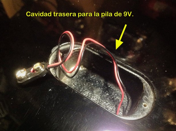 16-Cavidad_Pila_9V_Bajo_Peavey_Forum_USA_2